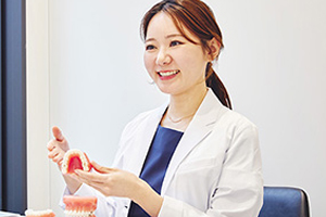 日本矯正歯科学会認定医/インビザライン認定医 大山 莉奈