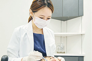 日本矯正歯科学会認定医/インビザライン認定医 大山 莉奈